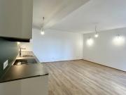 Erstbezug Dachgeschoßwohnung mit Balkon in...