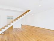 Erstbezug Eigentumswohnung Doppelhaus mit Pool...