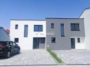 Erstbezug Exklusive Doppelhaushälfte in Hof am...