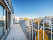 ERSTBEZUG >> helle klimatisierte 2 ZI DG Wohnung...