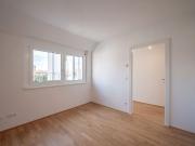 Erstbezug. Hochwertige, klimatisierte Drei Zimmer...