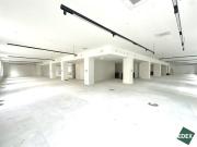 ERSTBEZUG | Hochwertiges Büro samt Freifläche auf der...