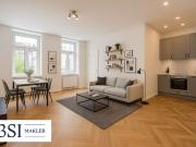 Erstbezug in Hofruhelage – hochwertig sanierter Altbau...