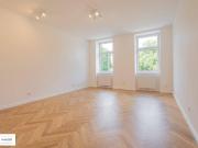 Erstbezug in ruhiger Lage – hochwertig sanierte 2 Zimmer...