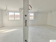 Erstbezug in U Bahn Nähe! Sonnige 3 Zimmer Dachgeschoss...