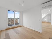 ERSTBEZUG Nähe U1 Kagraner Platz * DG Wohnung mit...