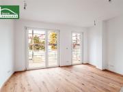 Erstbezug mit Hof Balkon nahe U3, S Bahn und...