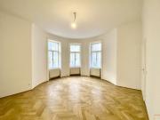 ERSTBEZUG nach Generalsanierung: Elegante und ruhige 4,5...