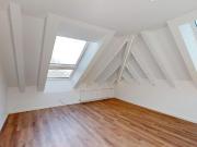 Erstbezug nach hochwertiger Sanierung: Lichtdurchflutete...