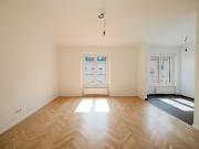 Erstbezug nach Komplettsanierung 2 Zimmer Wohnung im 5....