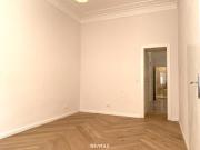 Erstbezug nach Sanierung Altbau Flair in AKH/U6 Nähe!