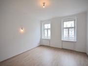 Erstbezug nach Sanierung | Altbaubüro mit Stil