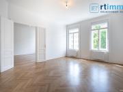 ERSTBEZUG nach Sanierung ALTBAUCHARME IM MODERNEN OUTFIT...