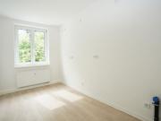 Erstbezug nach Sanierung Balkon und Wanne