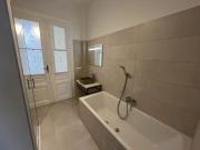 Erstbezug nach Sanierung charmante 3 Zimmer Altbauwohnung