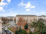 Erstbezug nach Sanierung exklusive Altbauwohnung