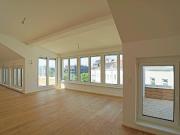 Penthouse mit 2 Dachterrassen in ruhiger Hoflage Nähe...