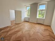 ERSTBEZUG NACH SANIERUNG Helle 2,5 Zimmer Wohnung nahe...