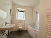 Erstbezug nach Sanierung – helle 3 ZKB Erdgeschoss...