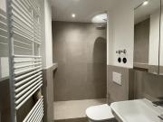 Erstbezug nach Sanierung: Helle Wohnung am Zamilapark