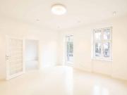 Erstbezug nach Sanierung: Hochwertige 3 Zimmer Wohnung...