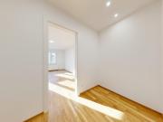 ERSTBEZUG nach Sanierung I Großzügige 2 Zimmer Wohnung...