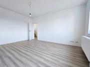 Erstbezug nach Sanierung in Aken Modernes Reihenhaus mit...