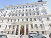 Erstbezug nach Sanierung – Repräsentatives Altbau Büro...