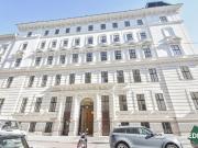 Erstbezug nach Sanierung – Repräsentatives Altbau Büro...