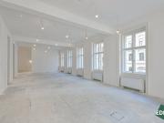 Erstbezug nach Sanierung – Repräsentatives Altbau Büro...