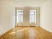 Erstbezug nach Sanierung – Stilvolle 1 Zimmer...