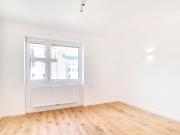 ERSTBEZUG RUHELAGE BALKON BELVEDERE 4 ZIMMER KERNSANIERT