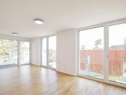 Erstbezug: Schöne 3 Zimmer Wohnung mit Balkon