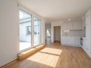 Erstbezug: Sonnige, klimatisierte Zwei Zimmer...