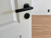 ERSTBEZUG: STILVOLLE 2 RAUM DG WOHNUNG MIT BALKON & TG