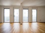 ERSTBEZUG: TOLLE 2 ZIMMER WOHNUNG MIT BALKON
