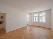 ERSTBEZUG Top sanierter Altbau mit Fernblick und Lift