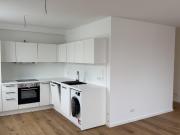 Erstbezug! 2 Zimmerwohnung mit Sonnenbalkon, Küche für...