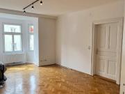 ERSTBEZUG Zentrale und helle 2,5 Zimmer Wohnung in Mülln