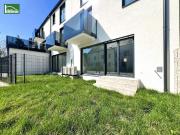 Erstbezug, Ziegelmassiv Bauweise, 3 Schichtverglasung,...