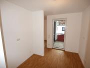 Erstklassige 4 Zimmer Wohnung mit 2 Balkonen in...