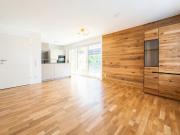 Erstklassiges Wohnerlebnis mit Garten, Stil und zwei...