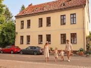 Es gibt Immobilien, die man kauft. Und es gibt solche,...