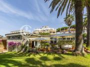 Esclusiva Villa con Giardino a Santa Marinella – A Due...