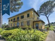 Esclusiva villa di 1500 mq in vendita Firenze, Italia