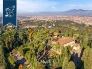 Esclusiva villa di 1700 mq in vendita Firenze, Toscana