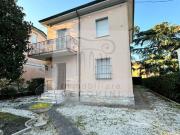 Esclusiva villa di 200 mq in vendita Viale Giosuè...