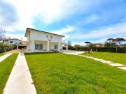 Prestigiosa villa di 250 mq in vendita Pietrasanta, Italia