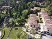 Esclusiva villa di 300 mq via martiri di pizzocalvo 109,...