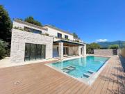 Esclusiva villa di 322 mq in vendita Via Alfredo...